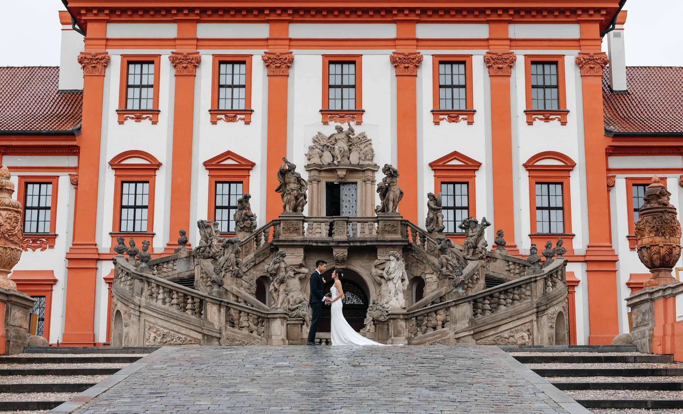 Symbolic wedding at Troja Castle in Prague